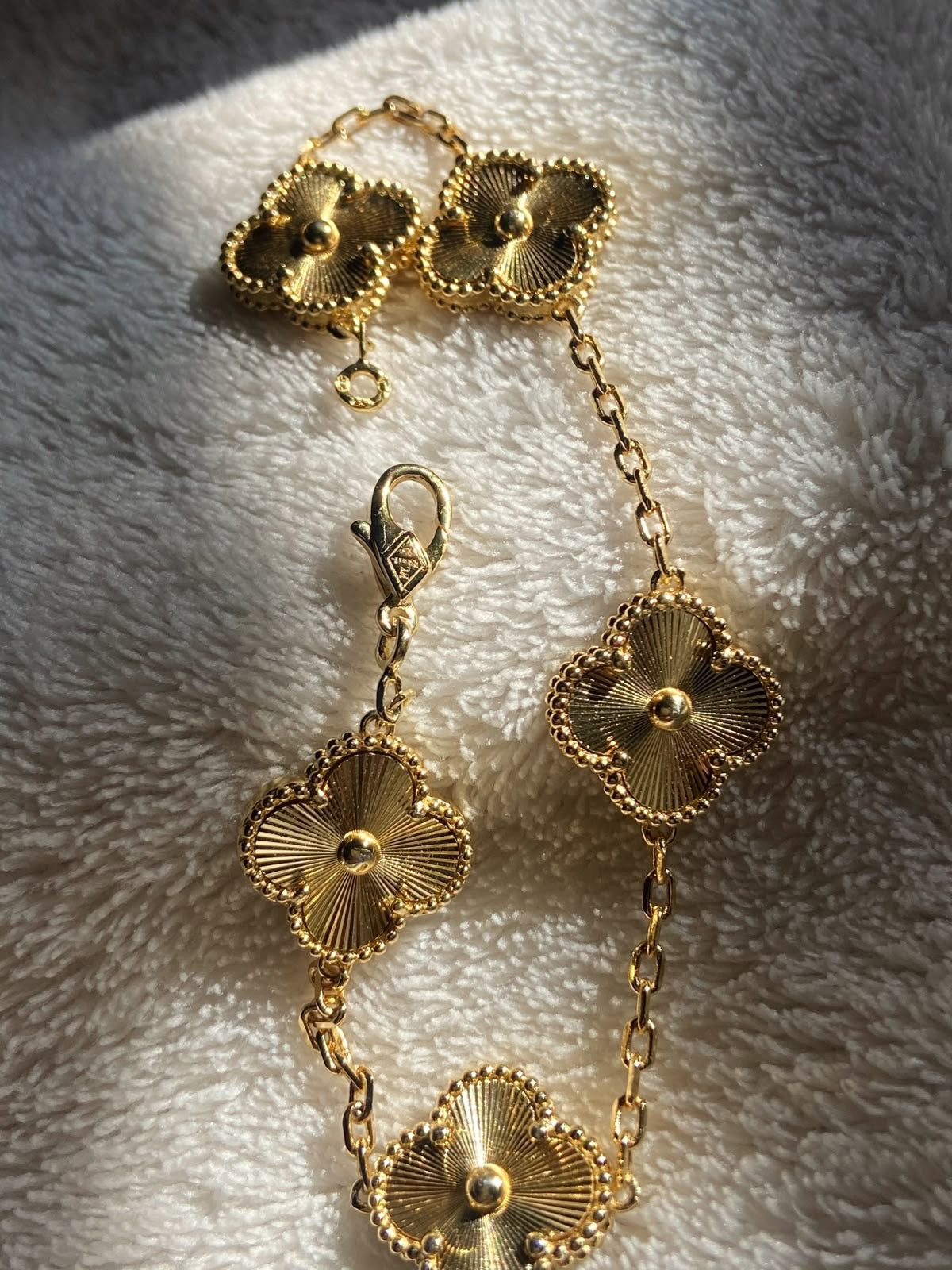 Gold Arpels bracelet