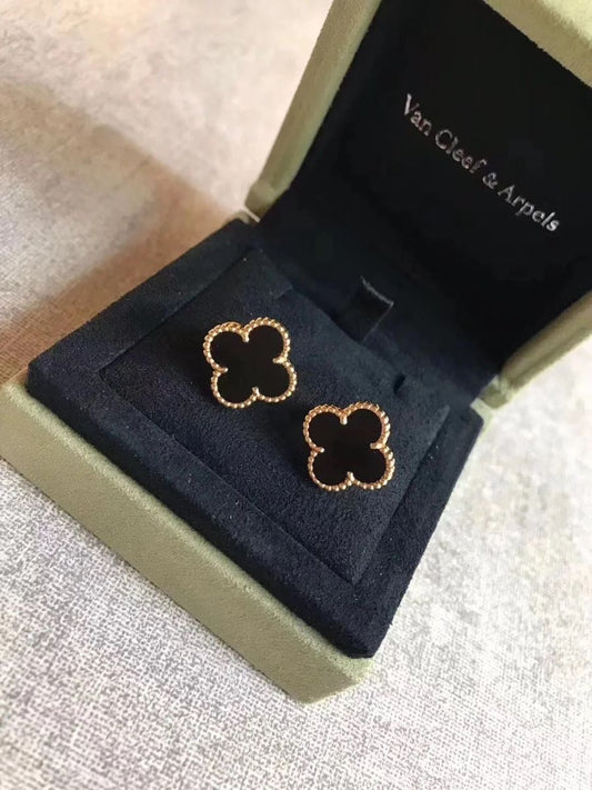 Black V & Arpels Earrings